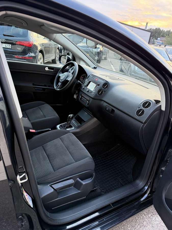 Volkswagen Golf 2012 — photo 28