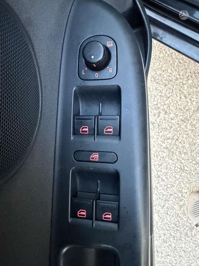 Volkswagen Golf 2012 — photo 35