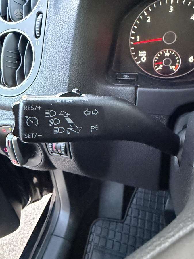 Volkswagen Golf 2012 — photo 38