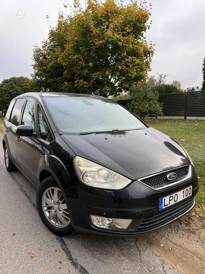 Ford Galaxy 2006 — вигляд ззаду