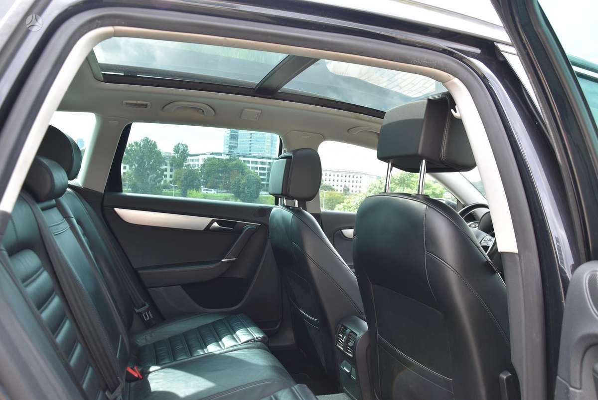 Volkswagen Passat 2012 — photo 13