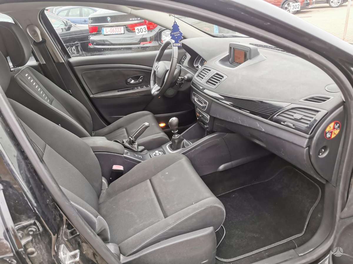 Renault Megane 2012 — photo 11