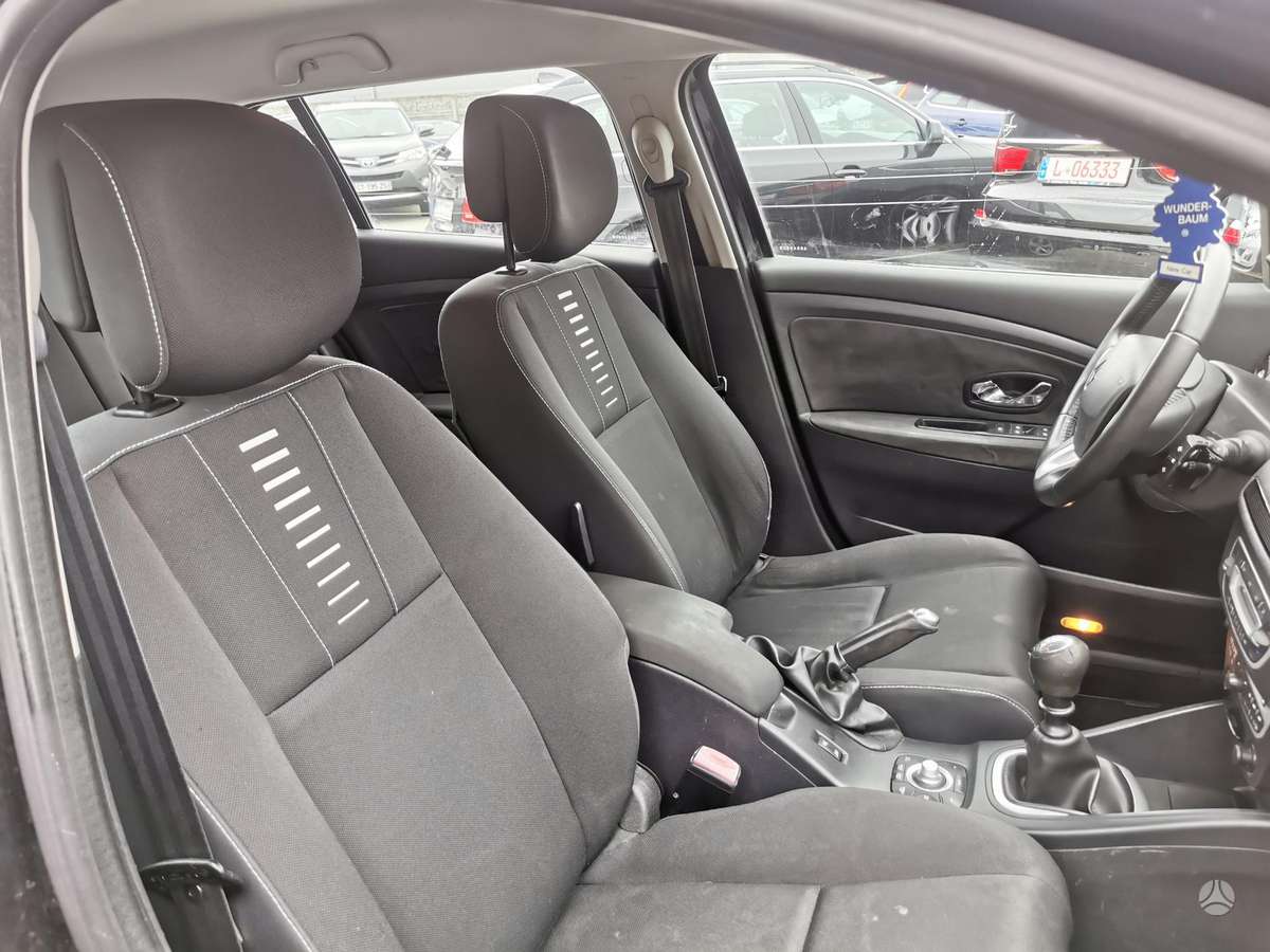 Renault Megane 2012 — photo 12