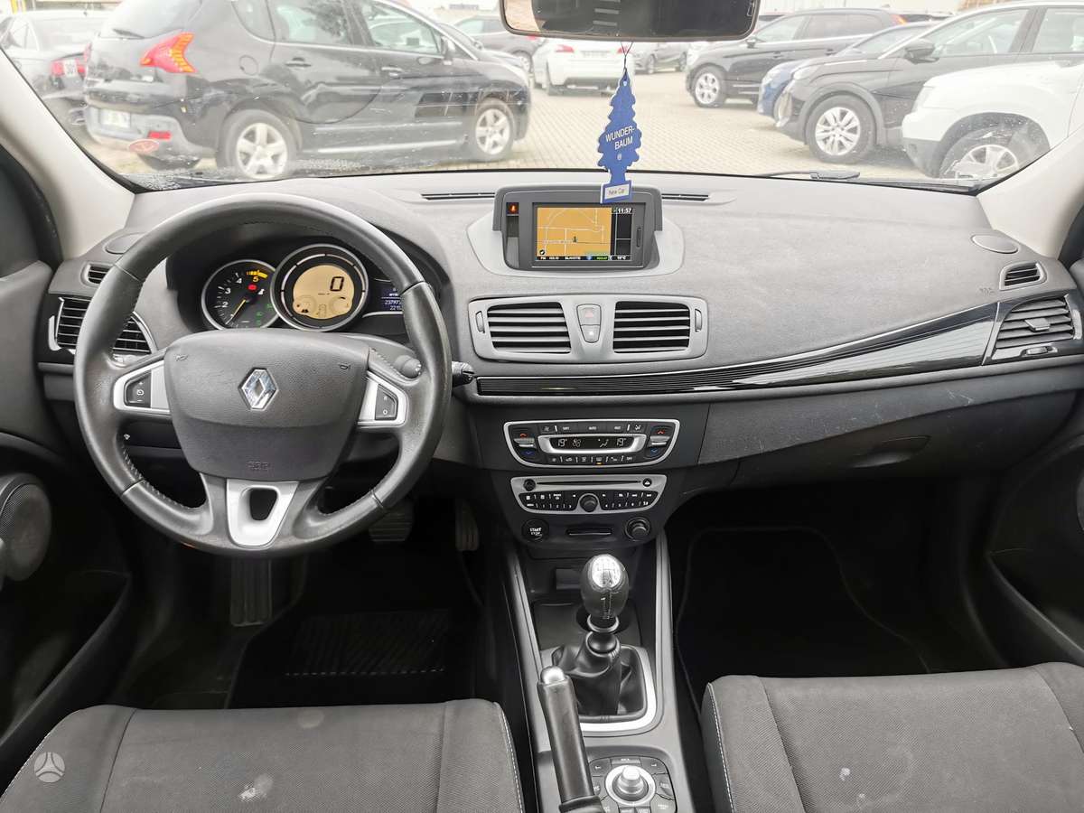 Renault Megane 2012 — photo 13