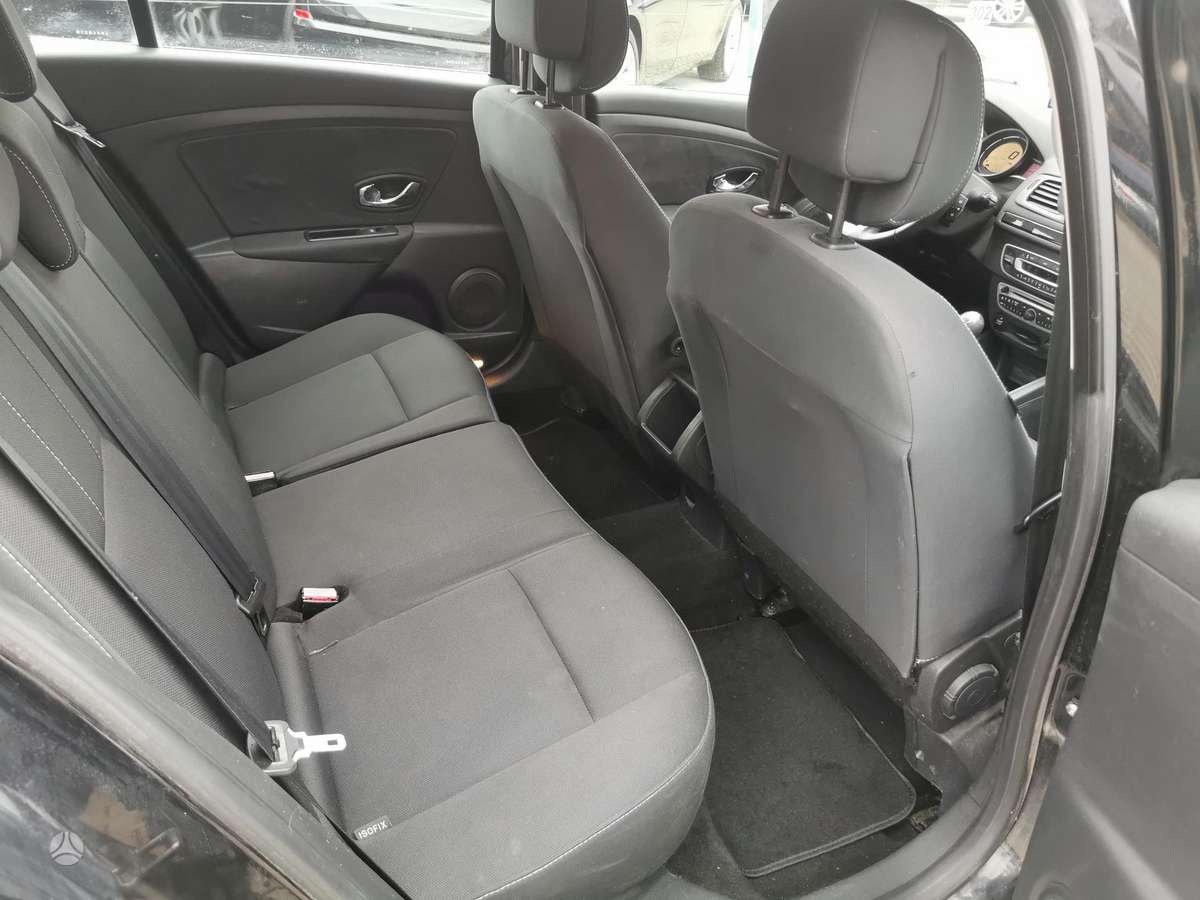 Renault Megane 2012 — photo 15