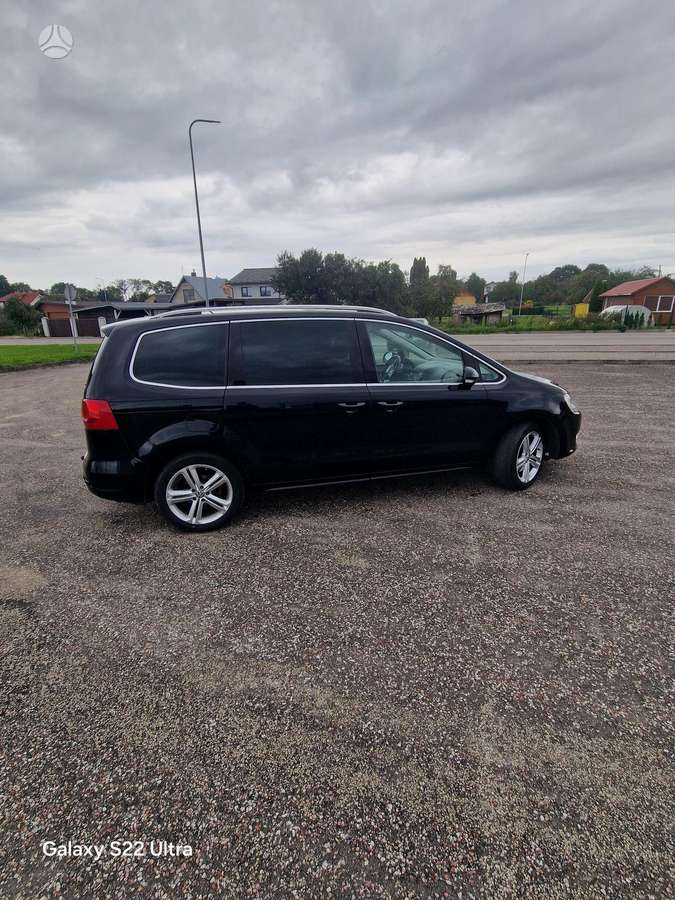Volkswagen Sharan 2010 — interior