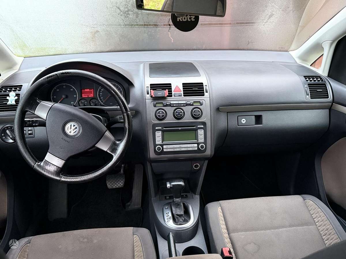 Volkswagen Touran 2007 — photo 8