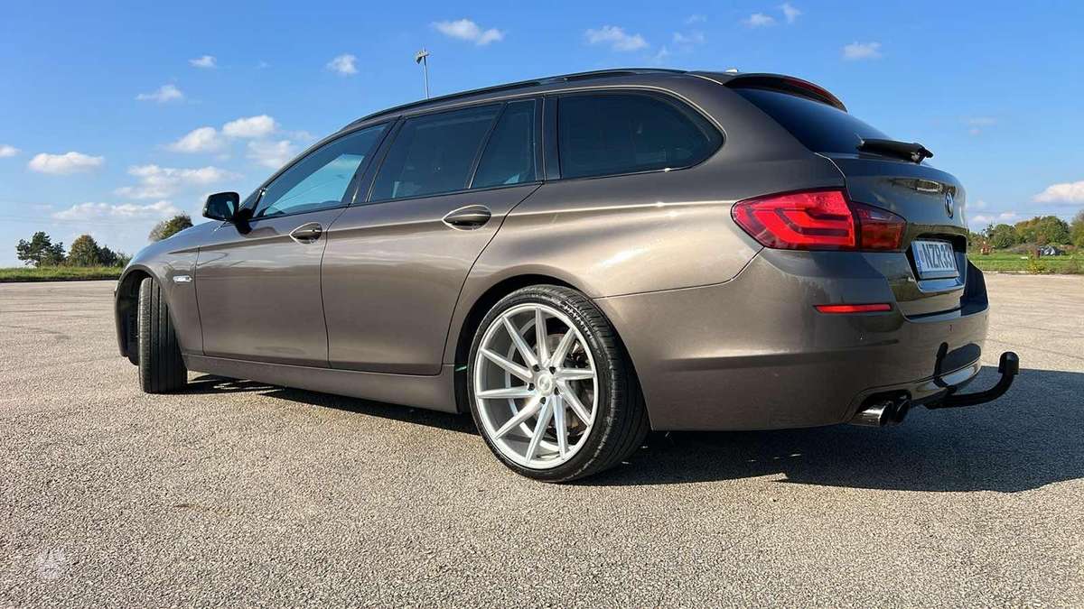 BMW 520 2011 — двигун 1995 cm³, 184 HP (135kW)