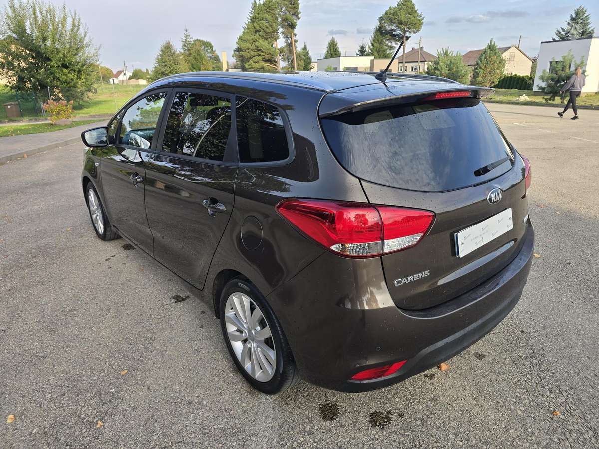 Kia Carens 2014 — фото 10