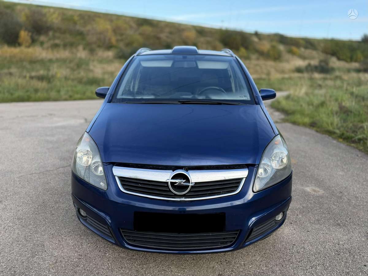 Opel Vectra 2008 — interior