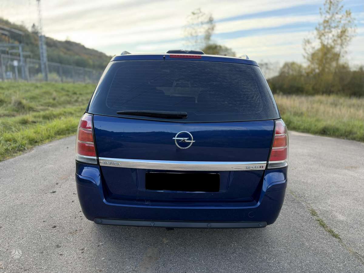 Opel Vectra 2008 — photo 5