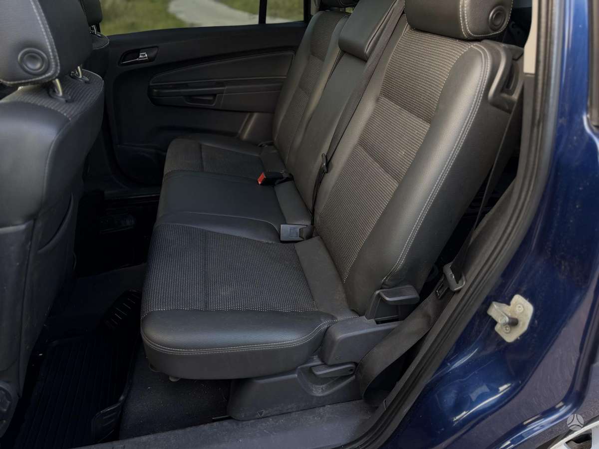 Opel Vectra 2008 — photo 8