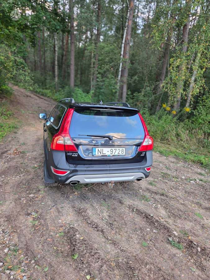 Volvo XC70 2009 — photo 10