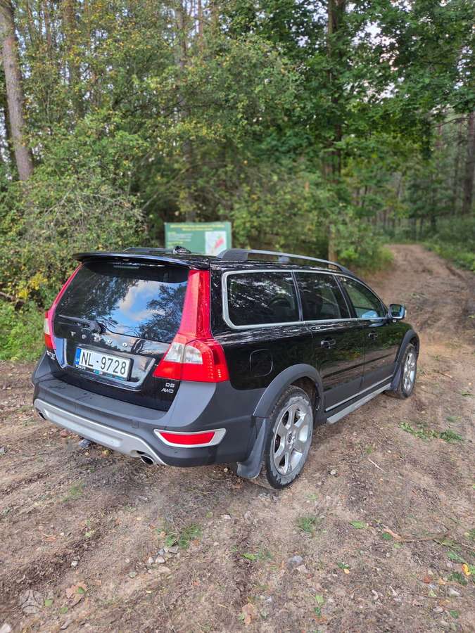 Volvo XC70 2009 — photo 12