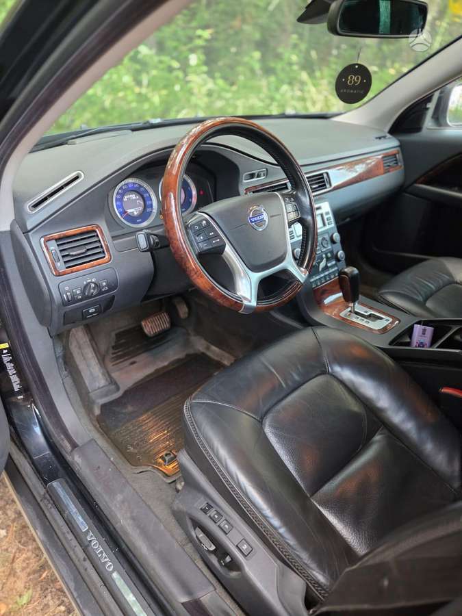 Volvo XC70 2009 — photo 17