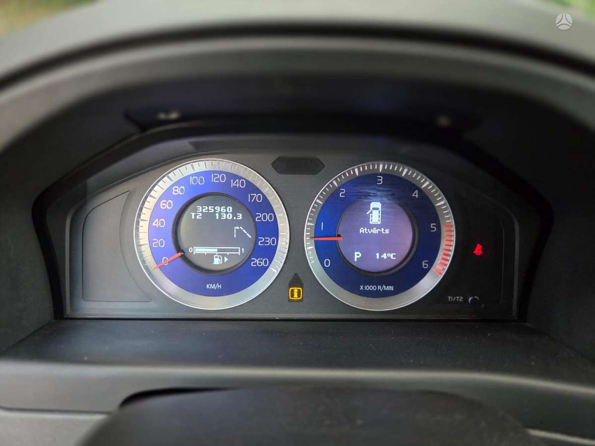 Volvo XC70 2009 — photo 8