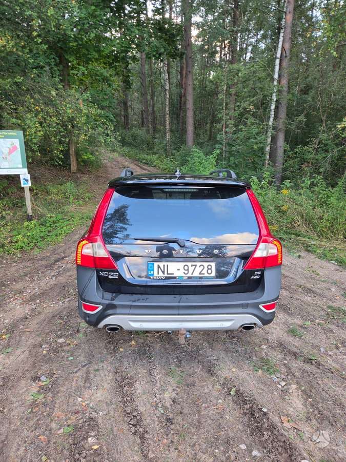 Volvo XC70 2009 — photo 9