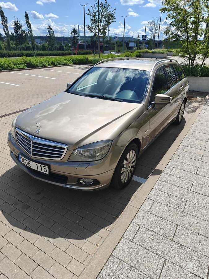 Mercedes-Benz C200, 2009