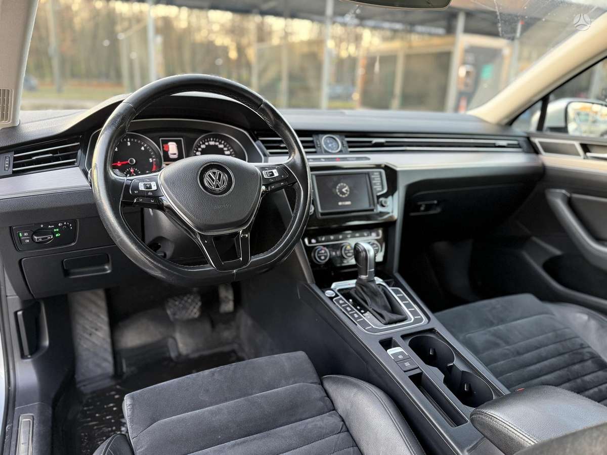 Volkswagen Passat 2015 — фото 11