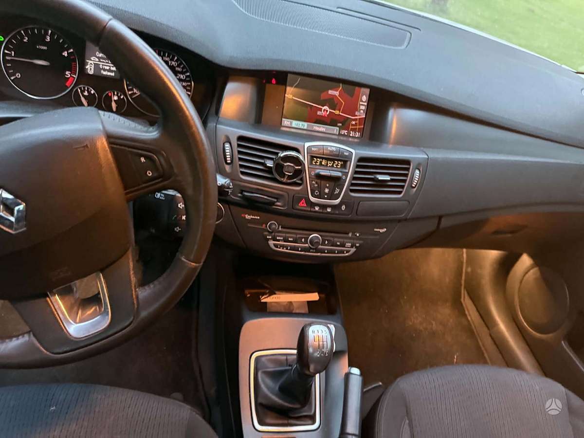 Renault Laguna 2008 — photo 8