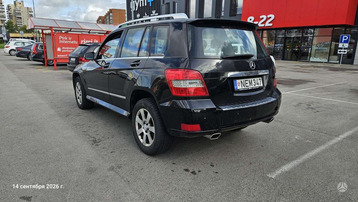 Mercedes-Benz GLK220 2009 — rear view