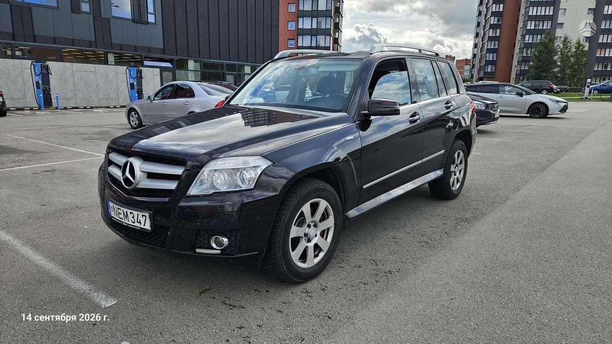 Mercedes-Benz GLK220 2009 — interior