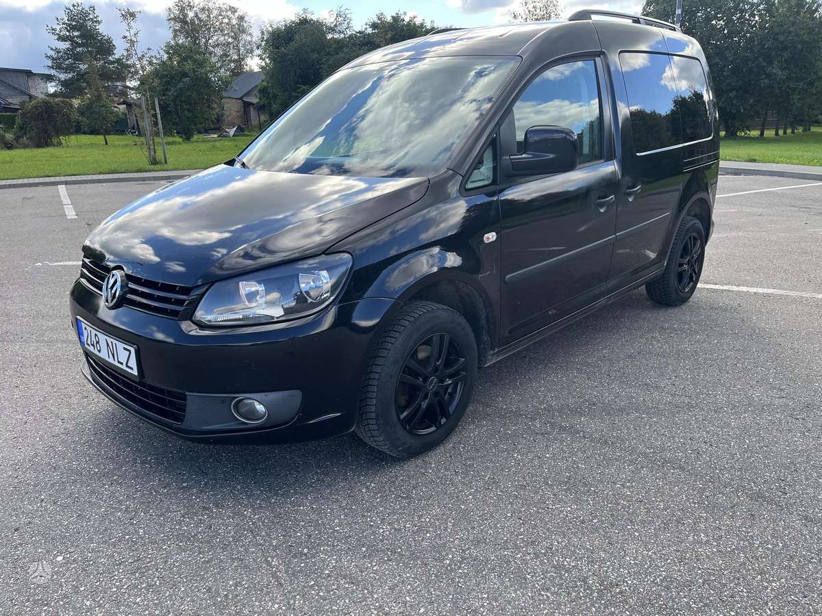 Volkswagen Caddy 2011 — вигляд ззаду