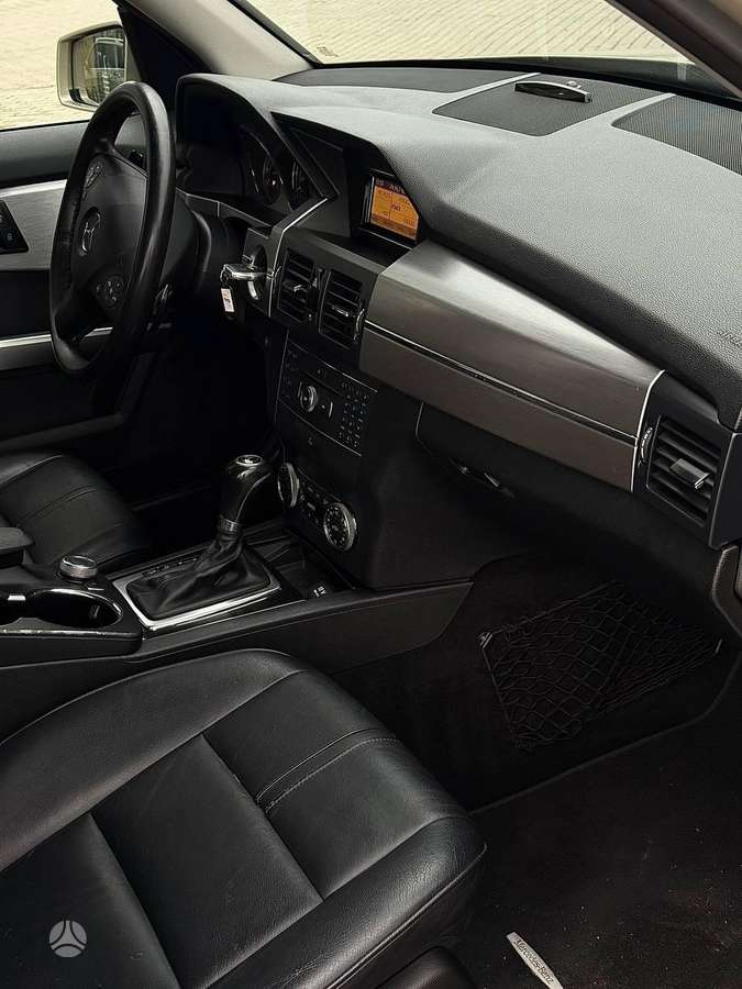 Mercedes-Benz GLK220 2011 — photo 18