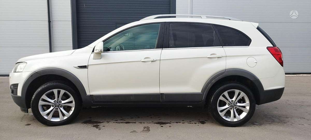Chevrolet Captiva 2013 — салон