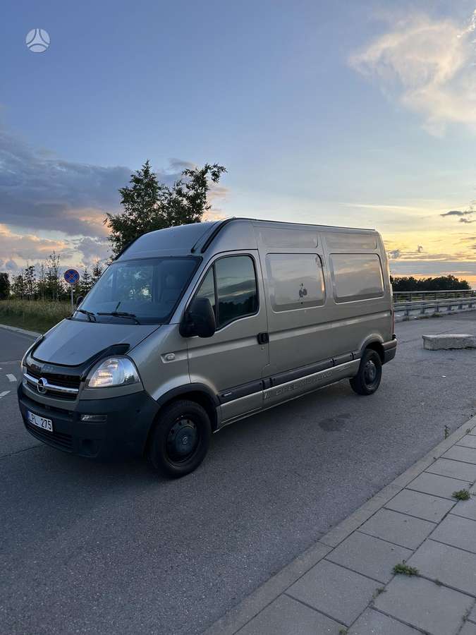 Opel Movano 2008 — rear view