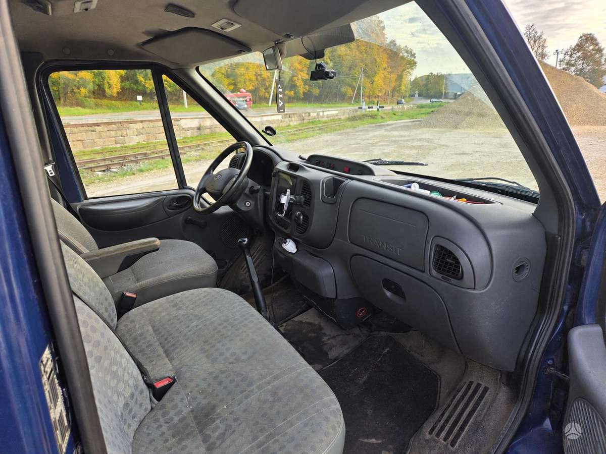 Ford Transit 2005 — photo 7
