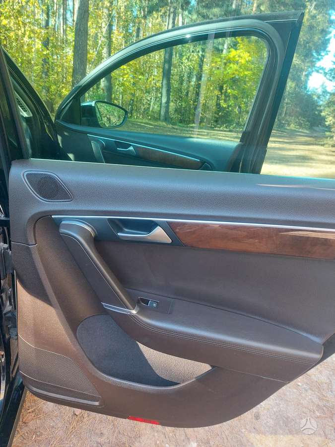 Volkswagen Passat 2014 — photo 14