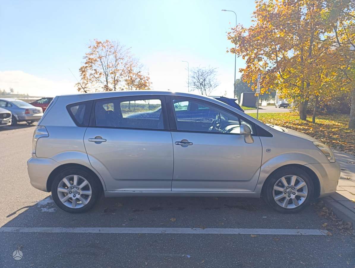 Toyota Corolla 2006 — салон