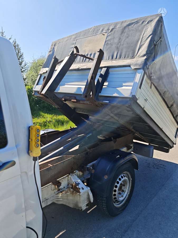 Volkswagen Transporter 2011 — engine 2000 cm³, 102 HP (75kW)