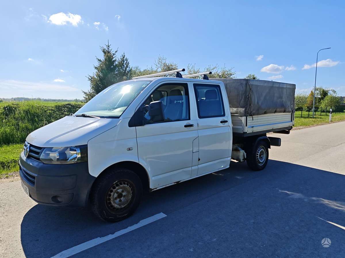Volkswagen Transporter 2011 — photo 7