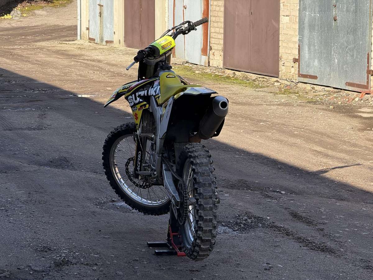 Suzuki RMZ 2012 — photo 6