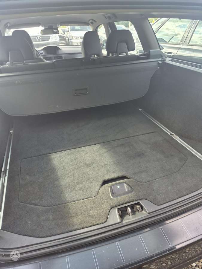 Volvo V70 2015 — photo 12