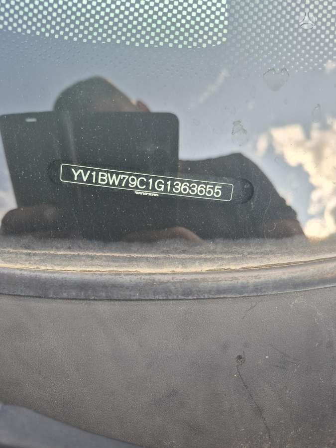 Volvo V70 2015 — engine 1984 cm³, 136 HP (100kW)