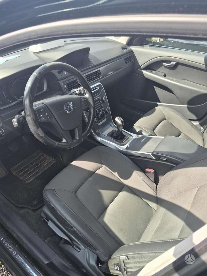 Volvo V70 2015 — photo 5