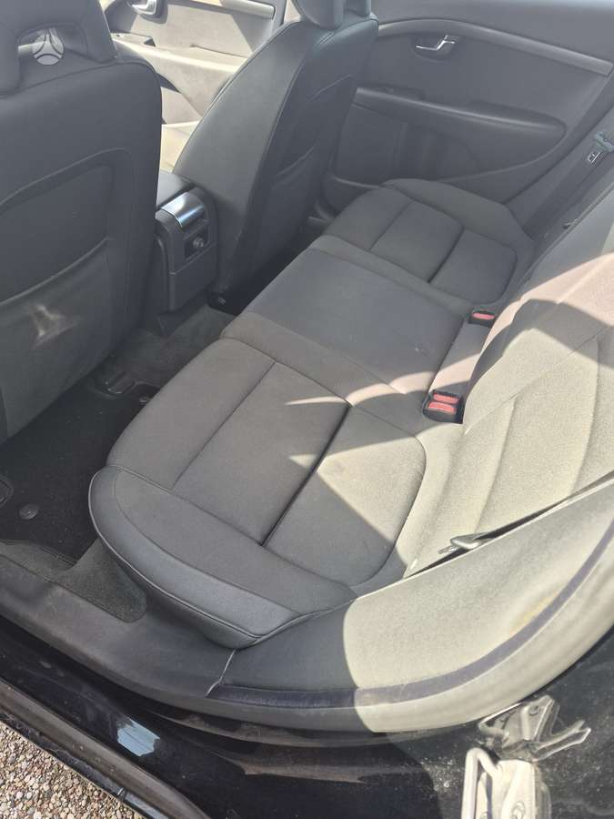 Volvo V70 2015 — photo 9
