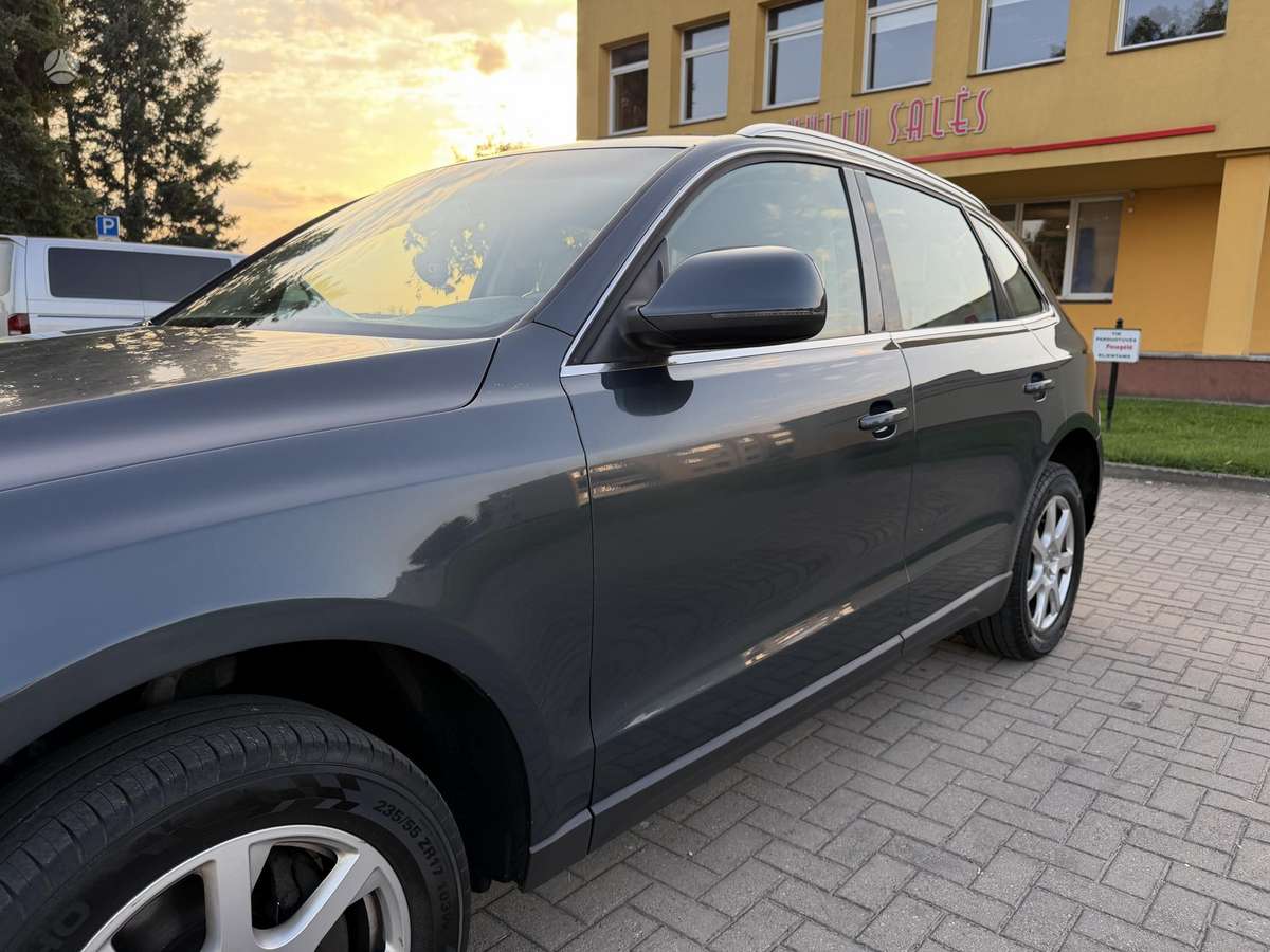 Audi Q5 2010 — photo 15