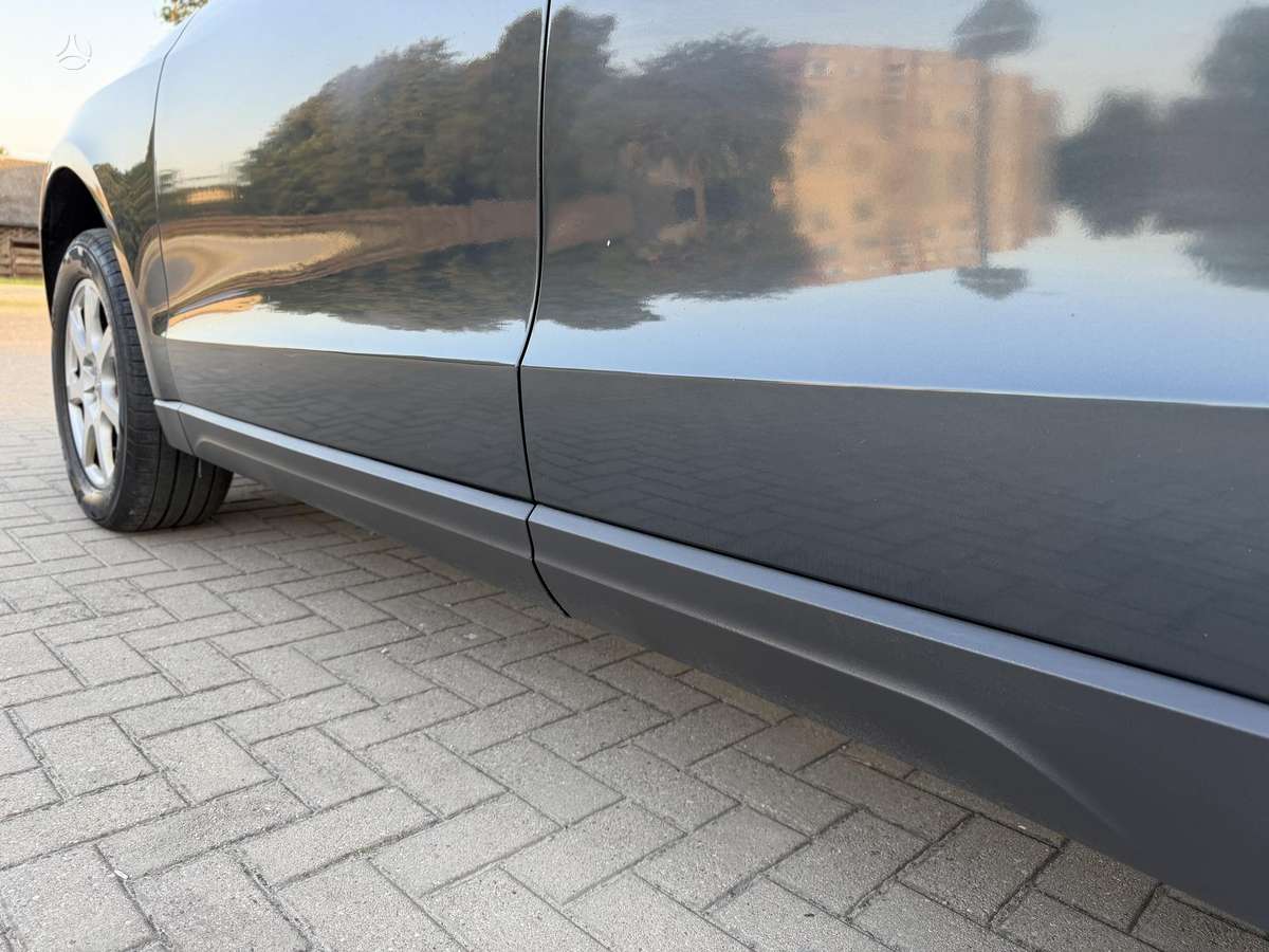 Audi Q5 2010 — photo 16