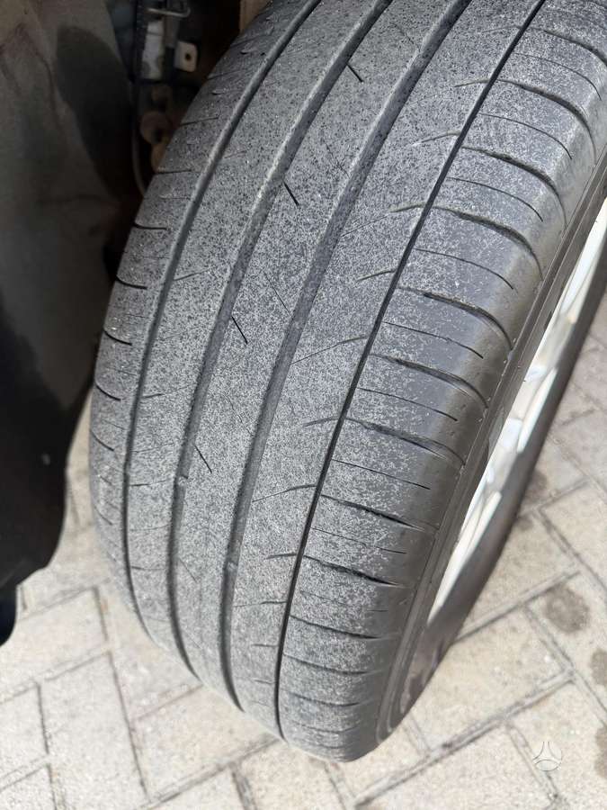 Audi Q5 2010 — photo 19