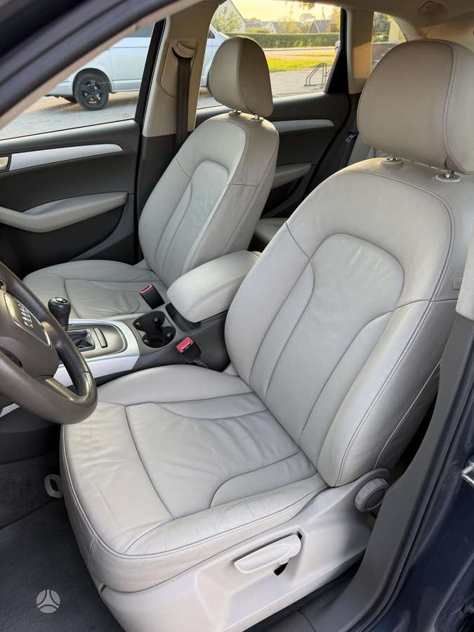 Audi Q5 2010 — photo 21