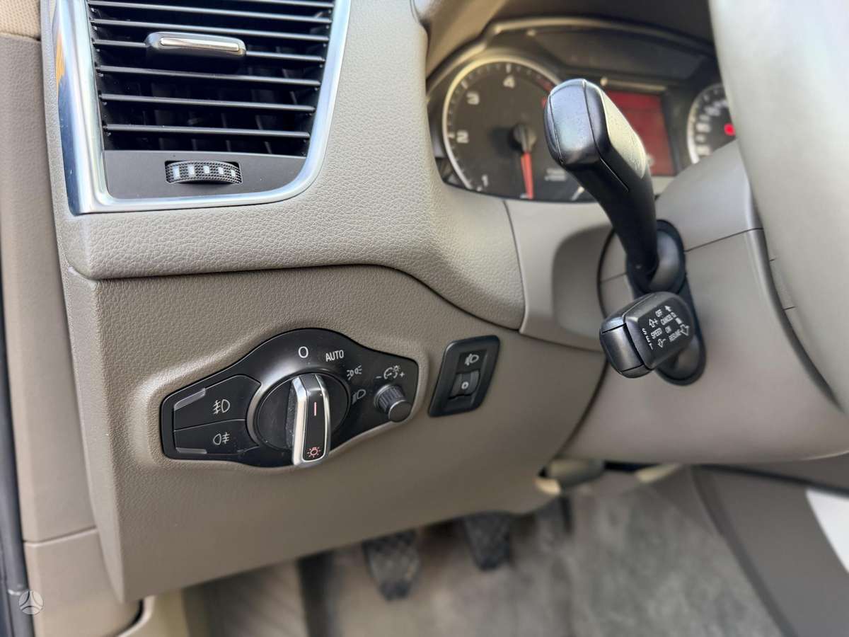 Audi Q5 2010 — photo 29
