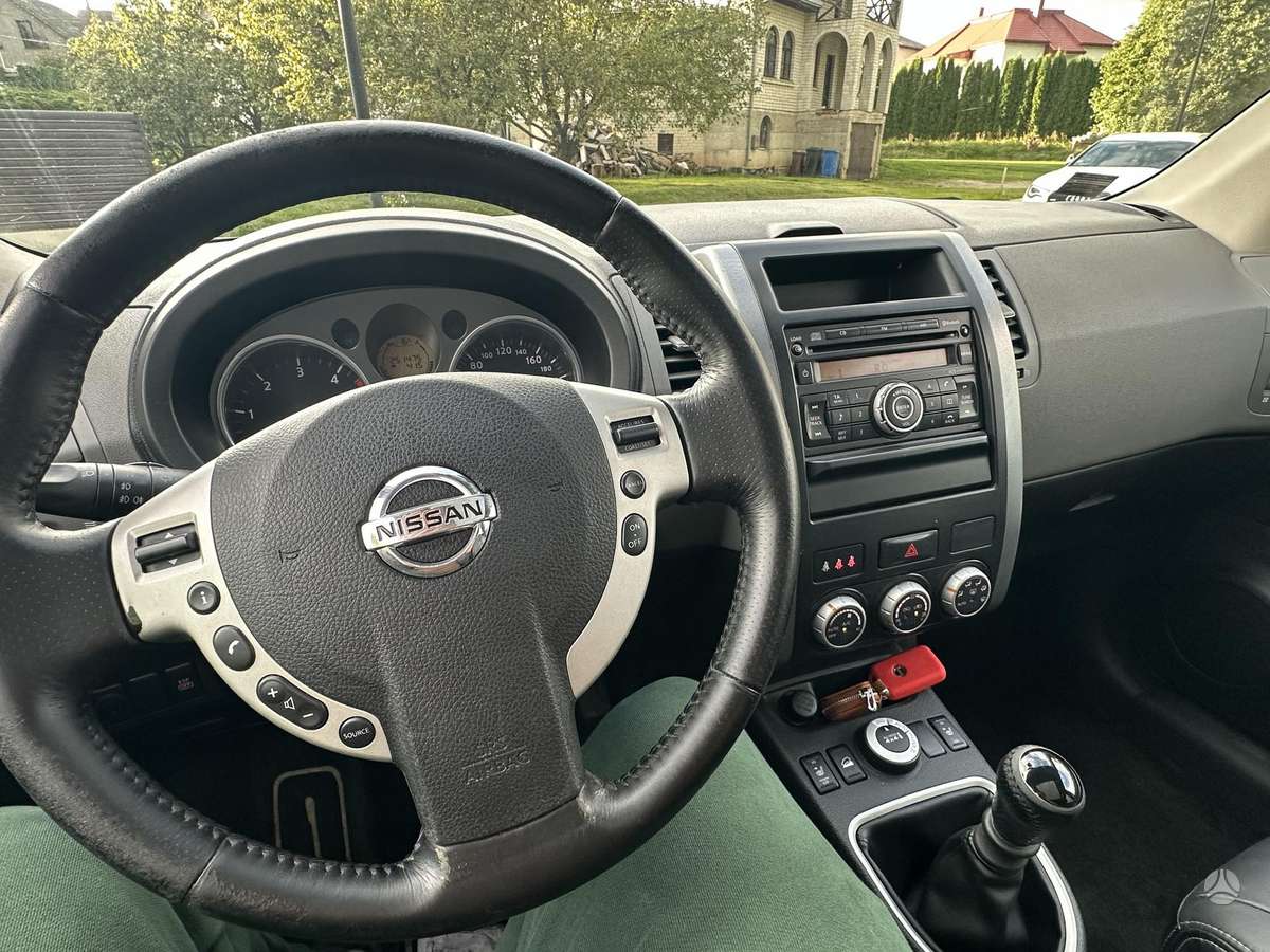 Nissan X-Trail 2009 — photo 11