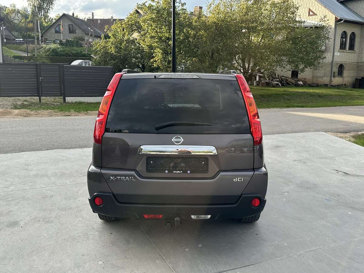 Nissan X-Trail 2009 — engine 150 HP (110kW)