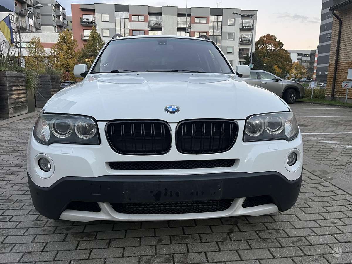 BMW X3 2008 — interior