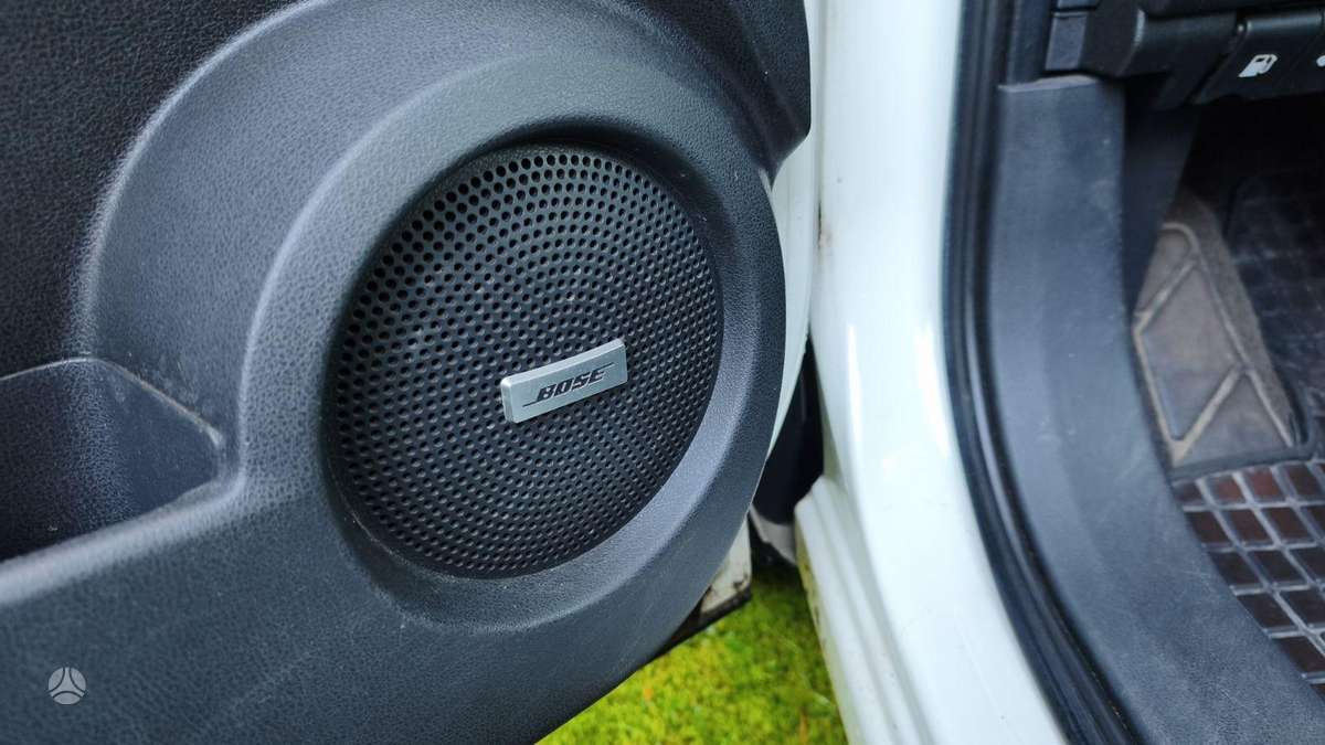 Nissan Qashqai 2011 — photo 11