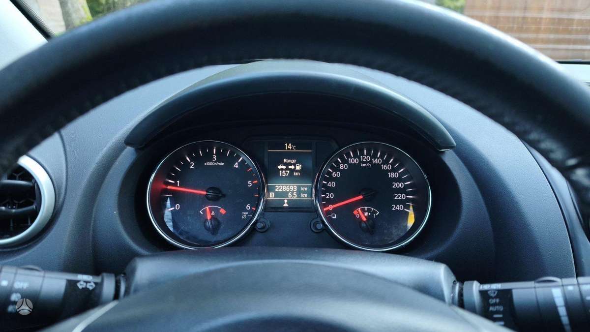 Nissan Qashqai 2011 — photo 18